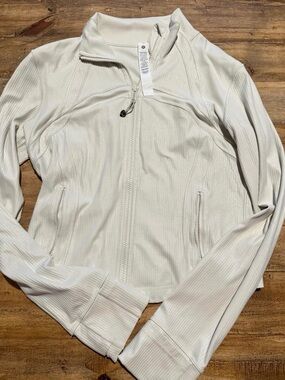 Lululemon Cropped Define Jacket - Shine White Opal Metallic Size 10